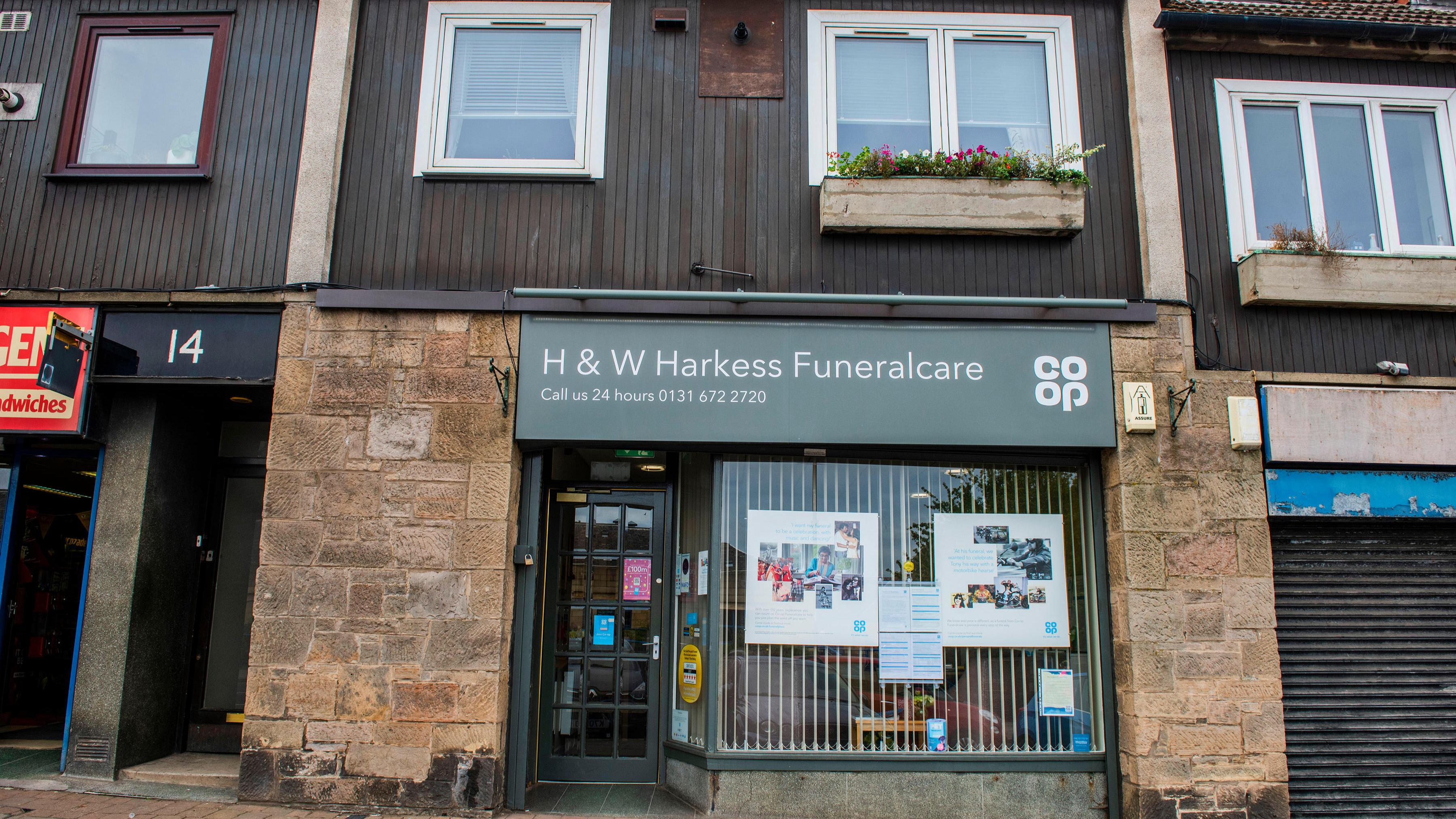 Images H & W Harkess Funeralcare
