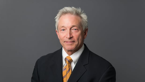 Images Dr. Robert Kelly