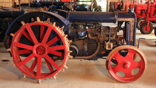 Images Viksta Traktormuseum