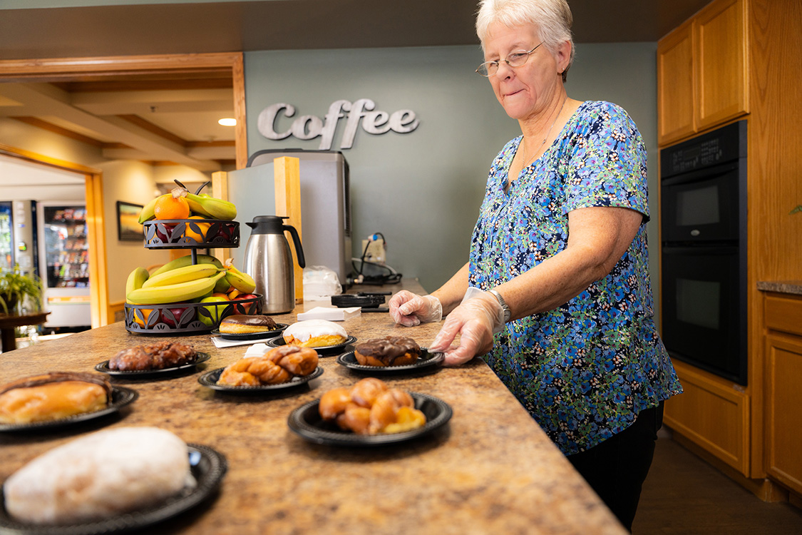 At Guardian Angels by the Lake, we understand the challenges and uncertainty that can arise when a loved one is diagnosed with Alzheimer’s or another dementia-related condition.