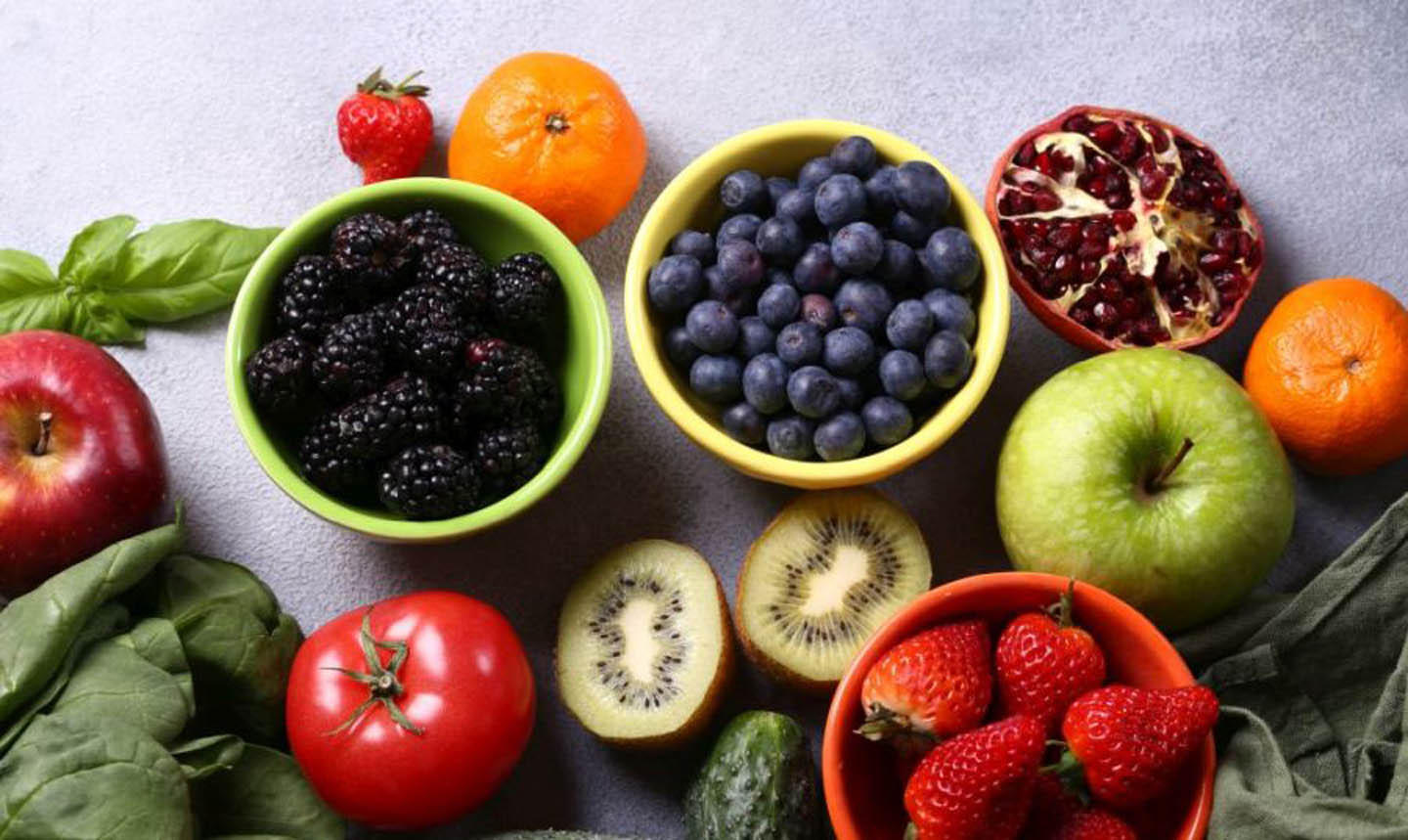 Obst und Gemüse
Frische und Qualität genießen bei unseren Obst- und Gemüseprodukten den höchsten Stellenwert, daher sind sie auch Chefsache und werden regelmäßigen Kontrollen unterzogen.