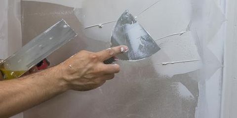 How Can You Repair Plaster Walls With Drywall?
