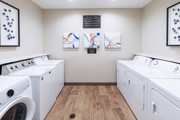 Images Candlewood Suites Fayetteville-Univ of Arkansas by IHG