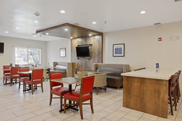 Images Holiday Inn Express & Suites Torrington by IHG