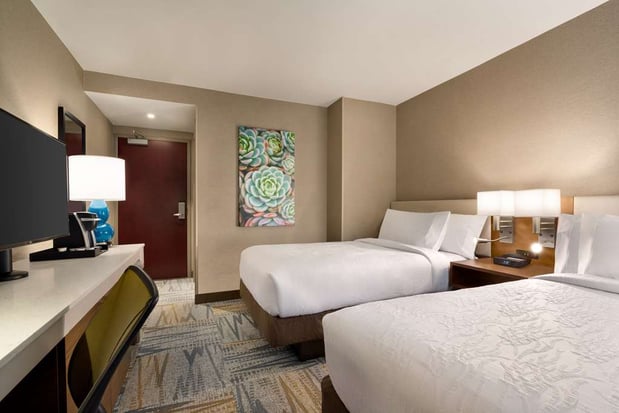 Images Hilton Garden Inn New York Times Square South