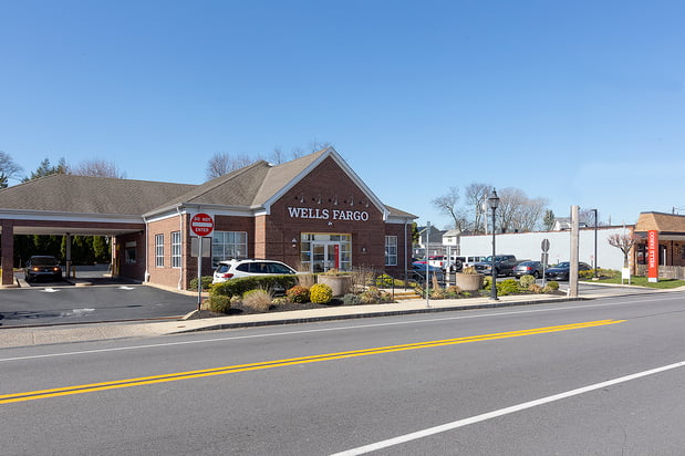 Images Wells Fargo Bank