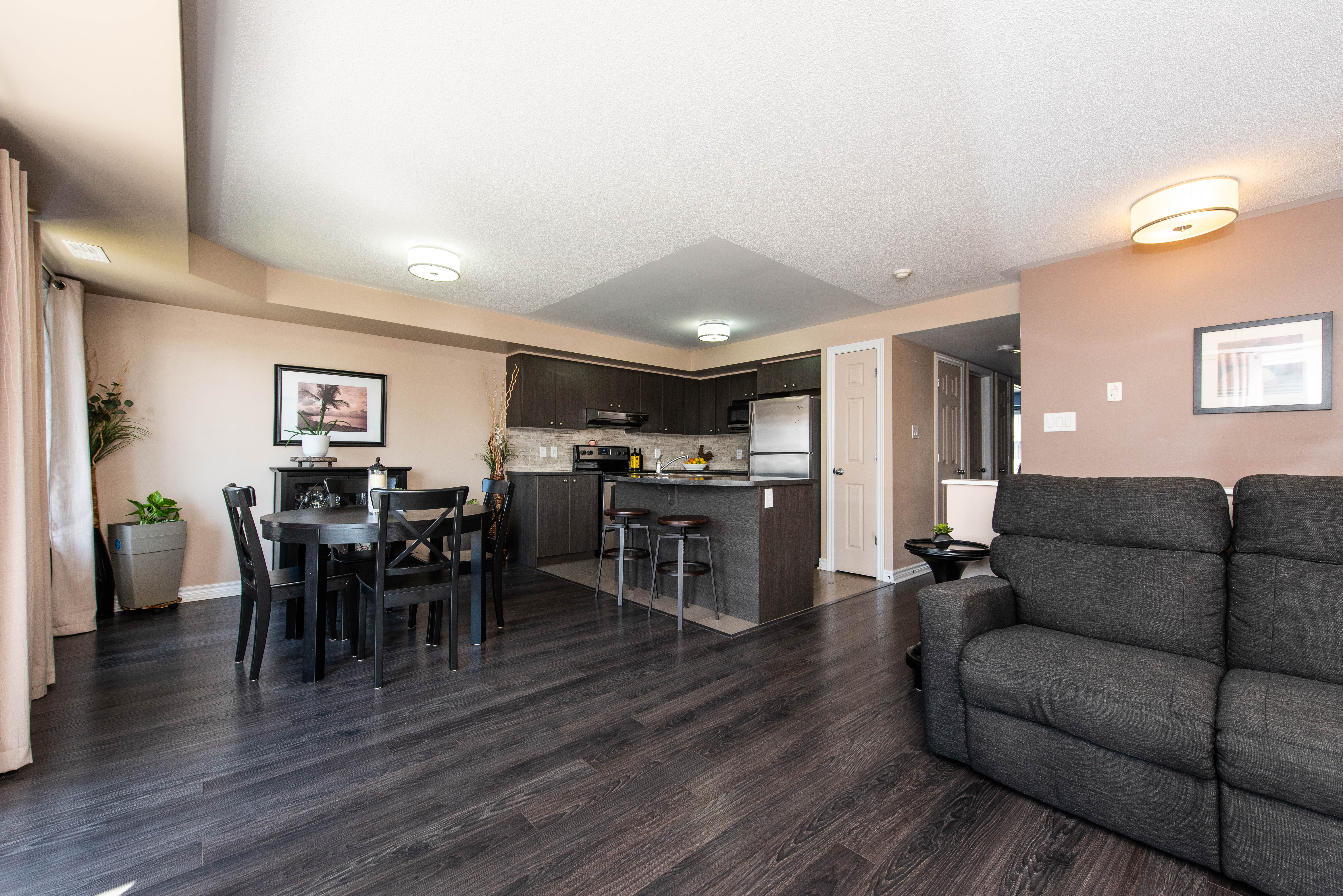Images Leif Olson - Ottawa Real Estate Agent - Hamre Team RE/MAX Affiliates