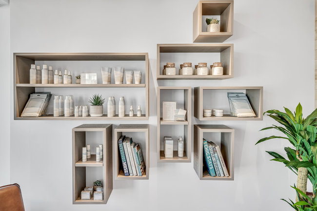 S+B product shelves