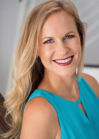 Images Kristen Cantoni: Allstate Insurance