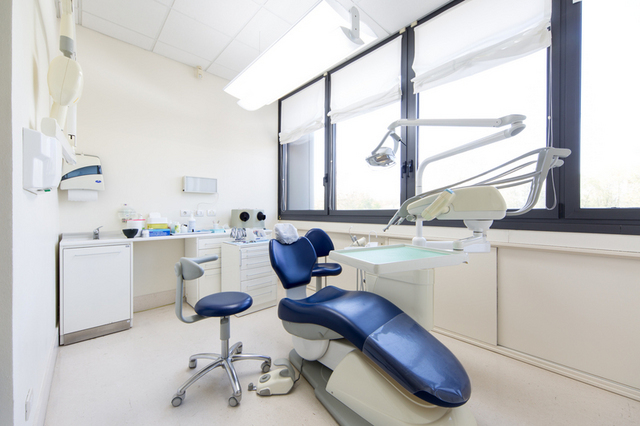 Images Studio Dentistico Dr. Paolo Paganelli Dr. Cristina Candoli