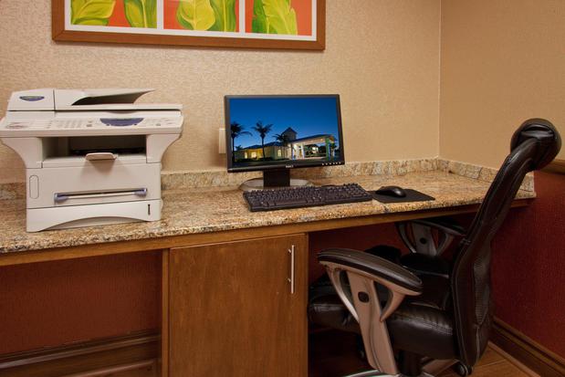 Images Holiday Inn Express North Palm Beach-Oceanview, an IHG Hotel