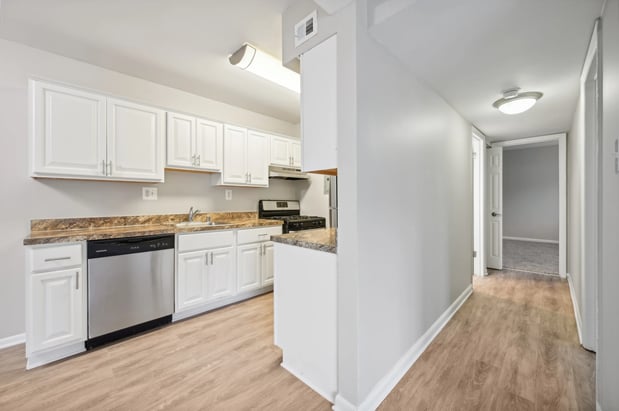Images ReNew Odenton apartments