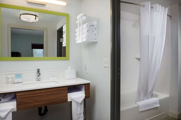 Images Hampton Inn Sherwood Portland