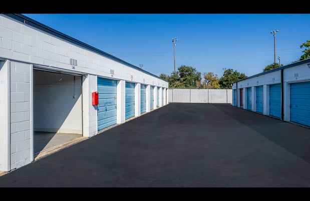 Images Storage King USA