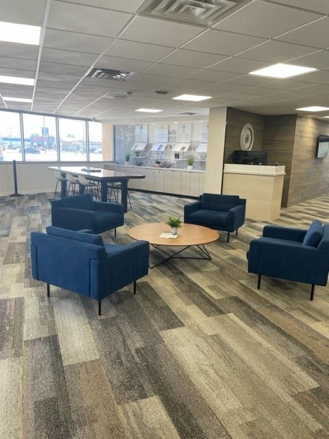 First United Bank - OKC South Western - interior customer seating area