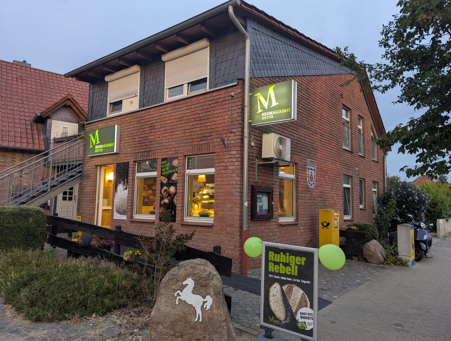 Heidebäckerei Meyer, Hafenstraße 10 in Schwülper