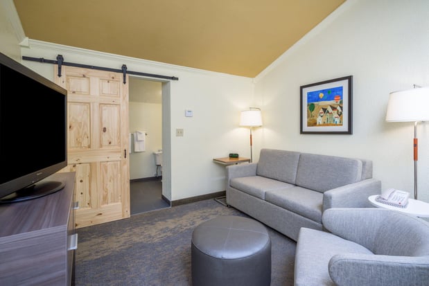 Images Holiday Inn Cape Cod - Hyannis by IHG