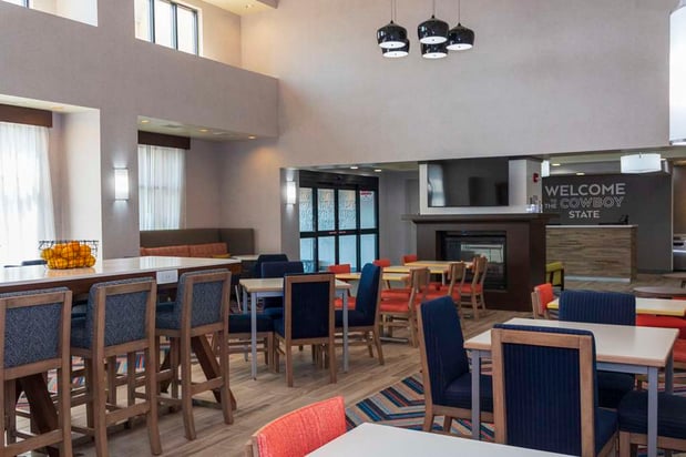Images Hampton Inn & Suites Riverton