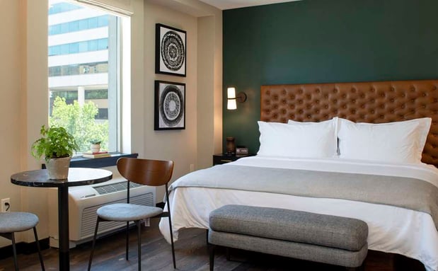 Images The Lloyd Stamford, Tapestry Collection by Hilton