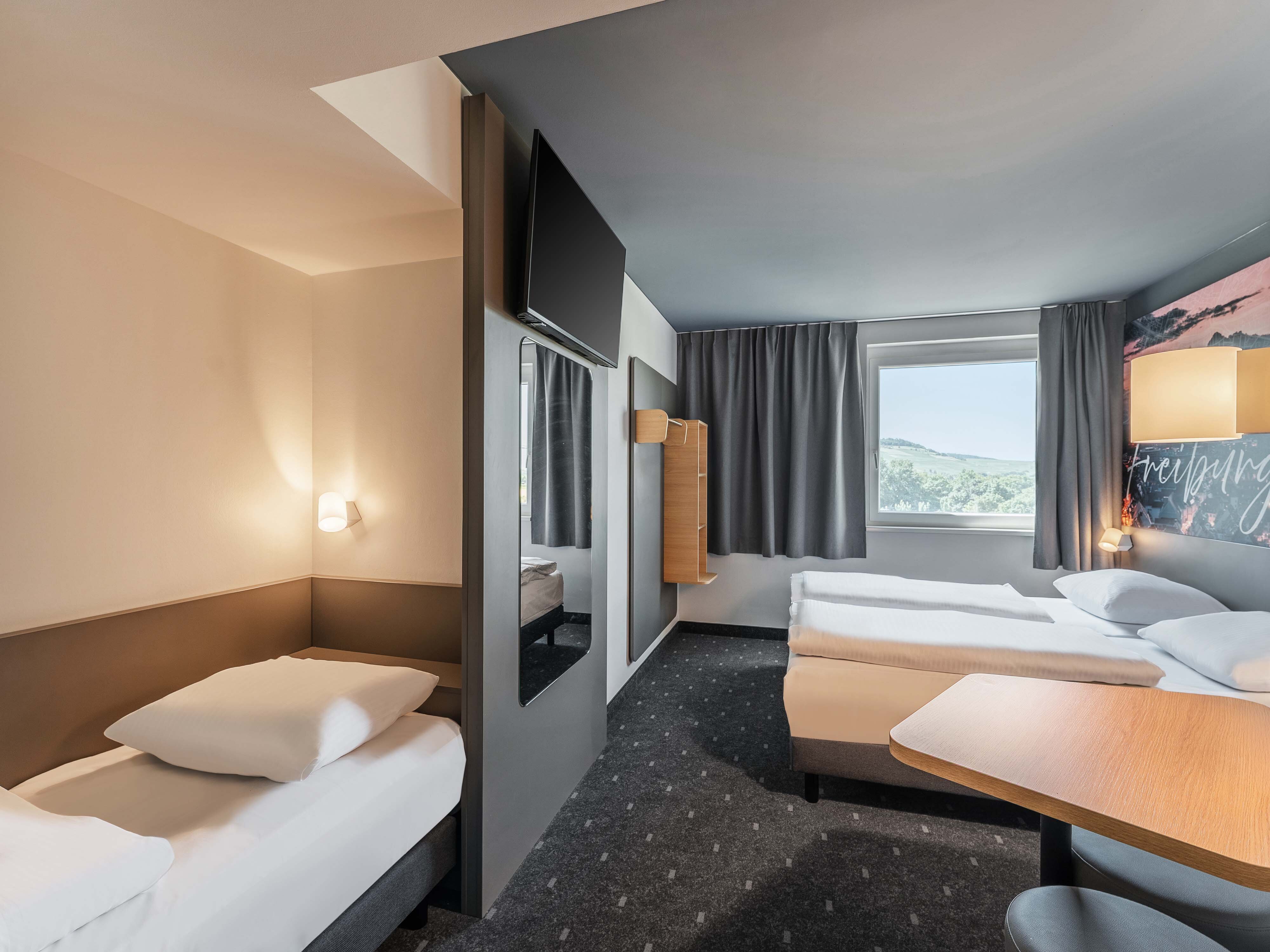 B&B HOTEL Freiburg-Süd, Munzinger Straße 1b in Freiburg