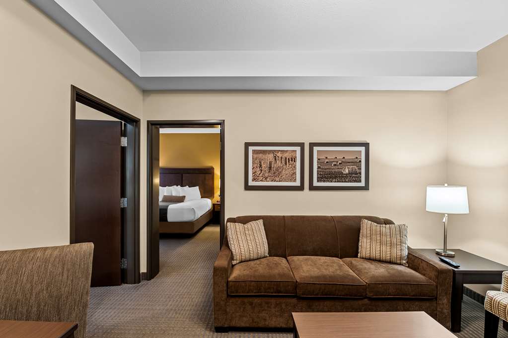 Images Best Western Plus Lacombe Inn & Suites