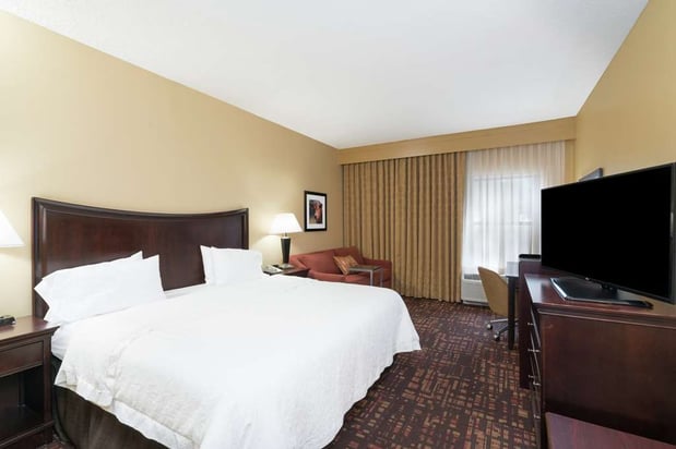 Images Hampton Inn Corydon