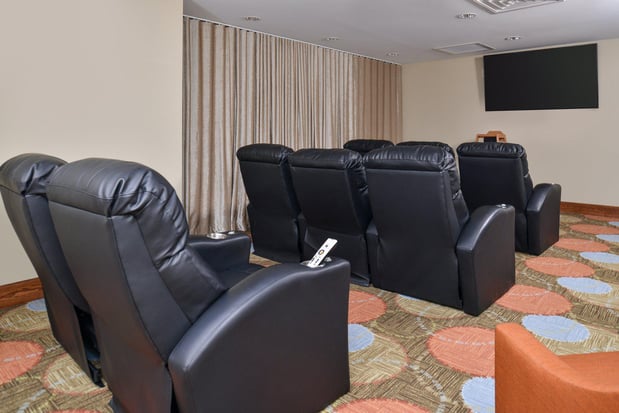 Images Staybridge Suites Rochester - Commerce Dr NW by IHG