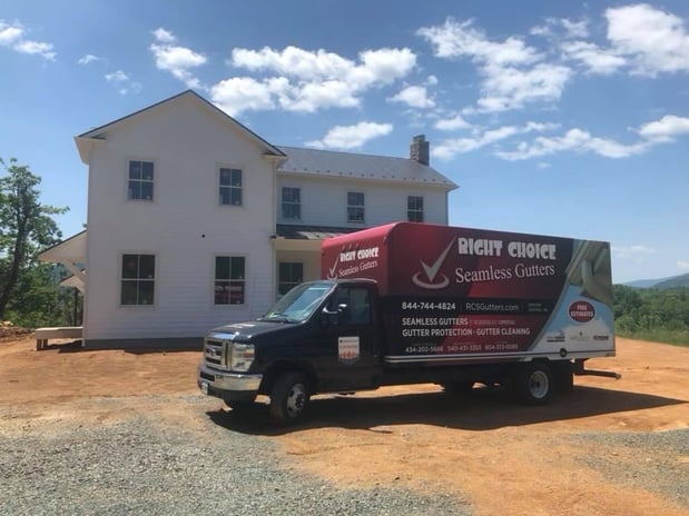 Images Right Choice Seamless Gutters