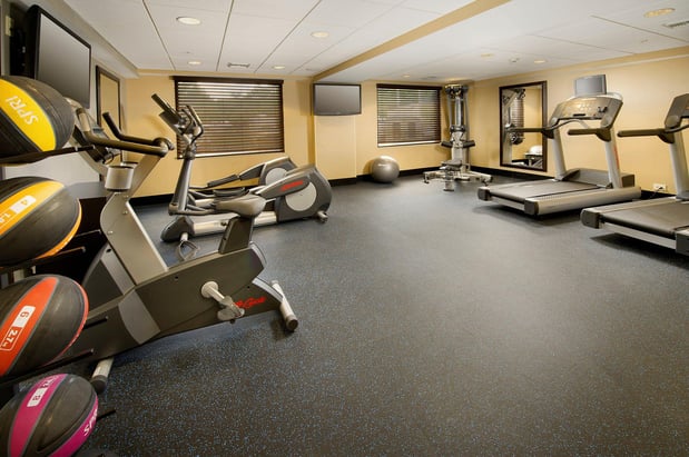 Images Holiday Inn Express Waldorf by IHG
