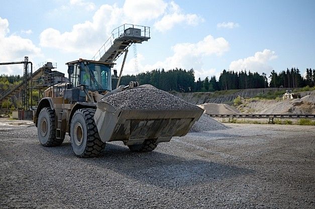 Kies- Asphalt-Transportbeton-Werk Oberland Rolf Strohmaier GmbH, Weiden 3 in Huglfing