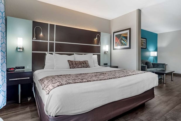 Images Best Western Carlton Suites
