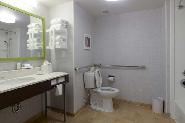 Images Hampton Inn & Suites ATL-Six Flags