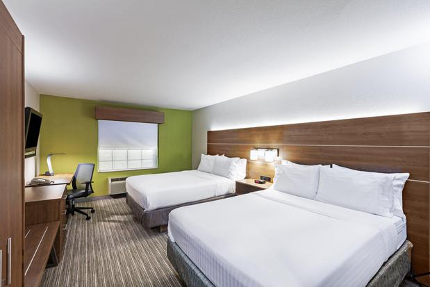 Images Holiday Inn Express & Suites Tulsa S Broken Arrow Hwy 51, an IHG Hotel
