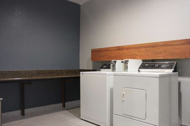 Images Best Western Plus North Houston Inn & Suites