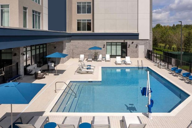 Images Hampton Inn Orlando Southeast Nona