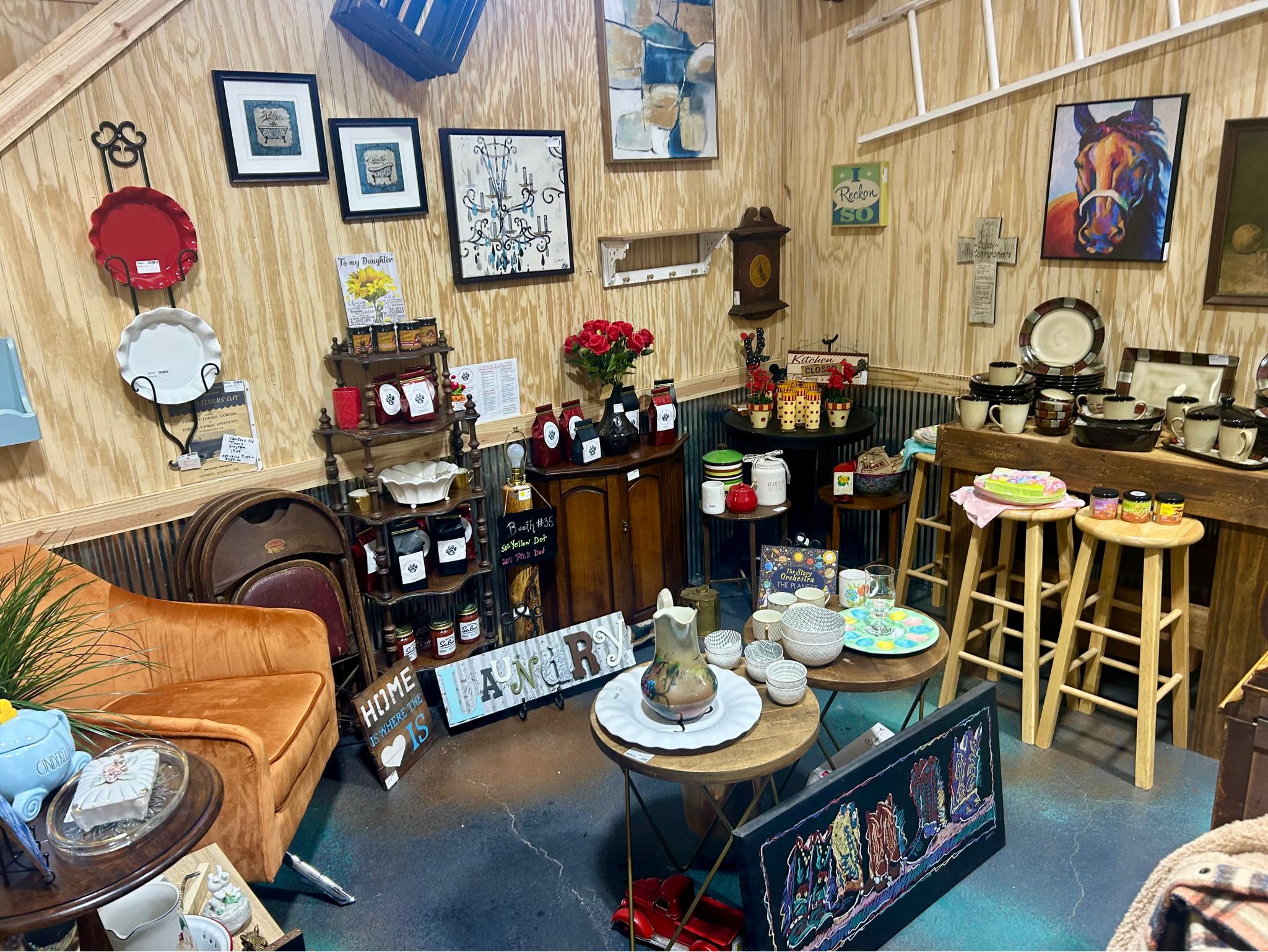 The Rusty Nail Vintage Market Image