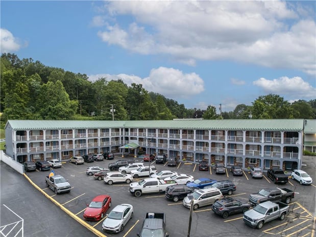 Images SureStay by Best Western Summersville