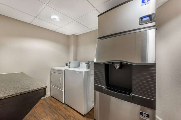 Images Best Western Plus Peak Vista Inn & Suites