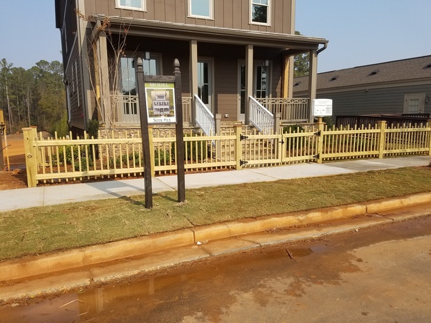 Images NEED-A-FENCE, INC.