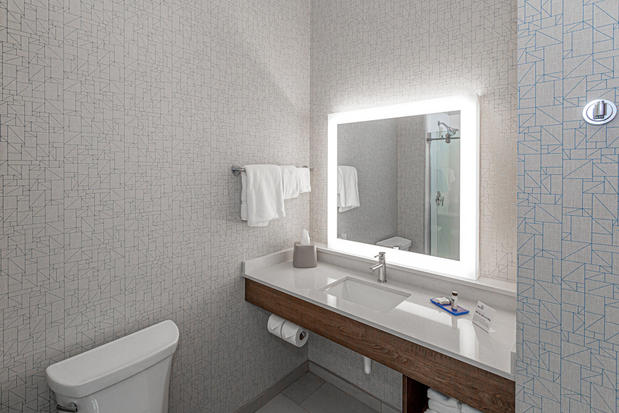 Images Holiday Inn Express & Suites Columbus - Worthington by IHG