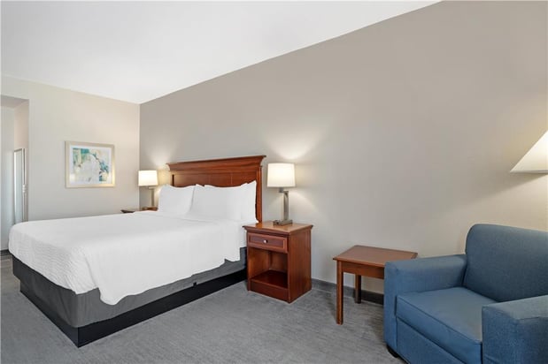 Images Best Western Plus Executive Hotel & Suites