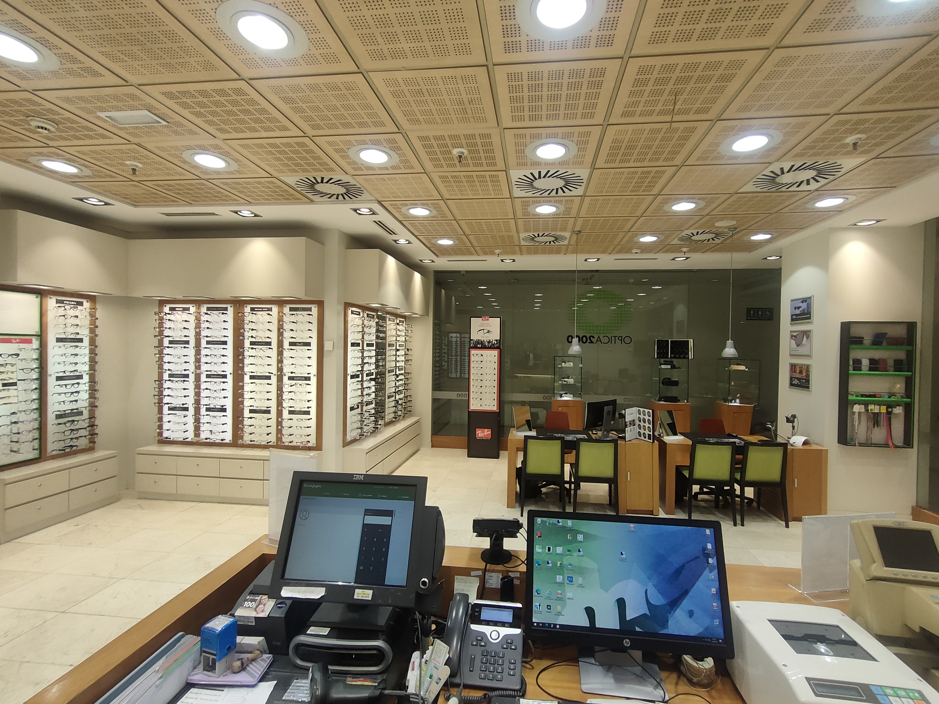 Images Optica2000 El Corte Inglés Sevilla Este