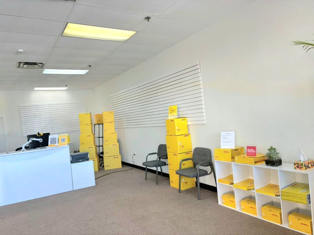Images DHL Express Service Point