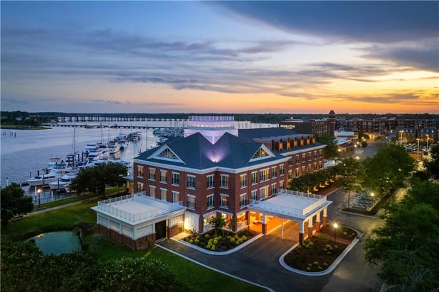 Images Tryon Riverfront Inn New Bern, Tapestry Collection by Hilton