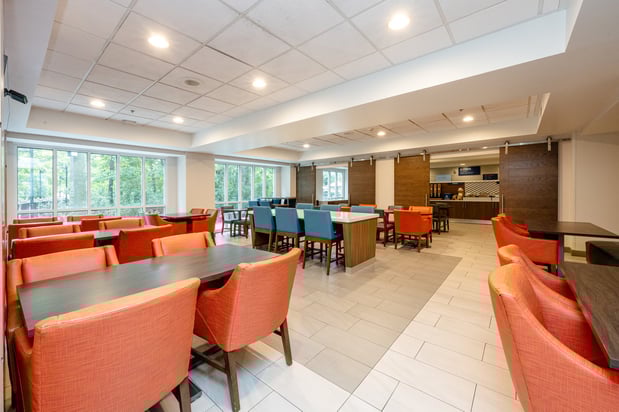 Images Holiday Inn Express & Suites Charleston-Ashley Phosphate by IHG