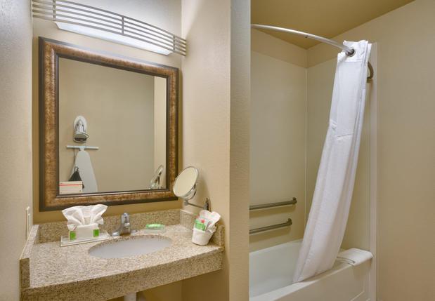 Images Holiday Inn & Suites Salt Lake City-Airport West, an IHG Hotel