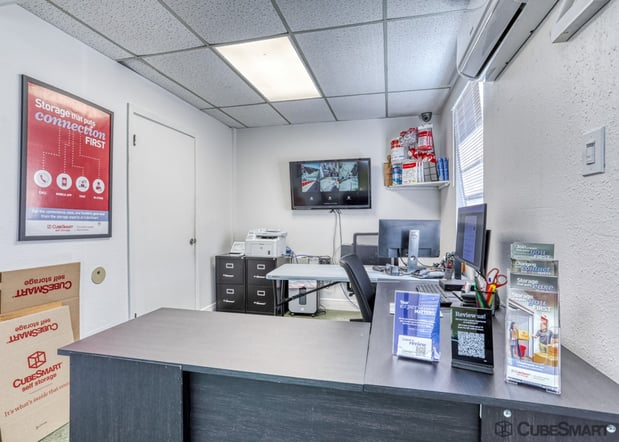 Images CubeSmart Self Storage