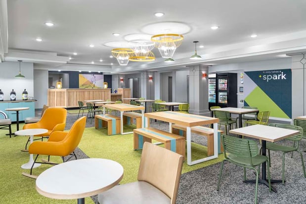 Images Spark by Hilton Lansing