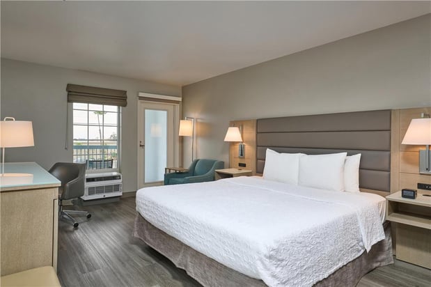 Images Hampton Inn and Suites Hermosa Beach