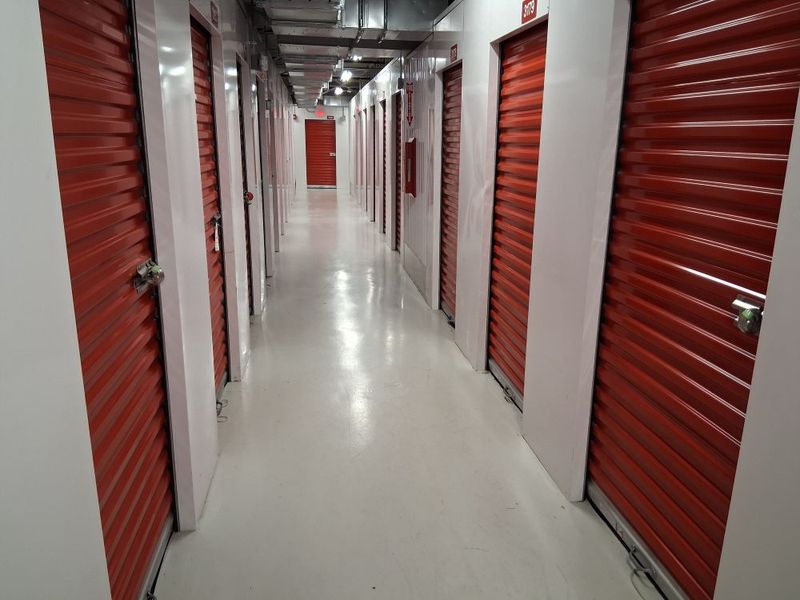 Images Extra Space Storage